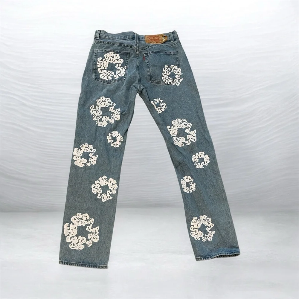 Levi's Blue Jeans with White Floral Pattern - Picture 2 of 2